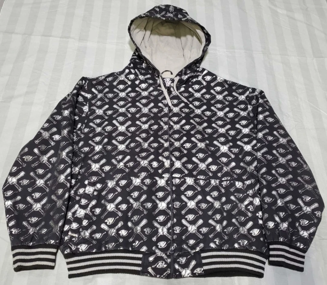 early 2000's blue jays all over print  black sz LG