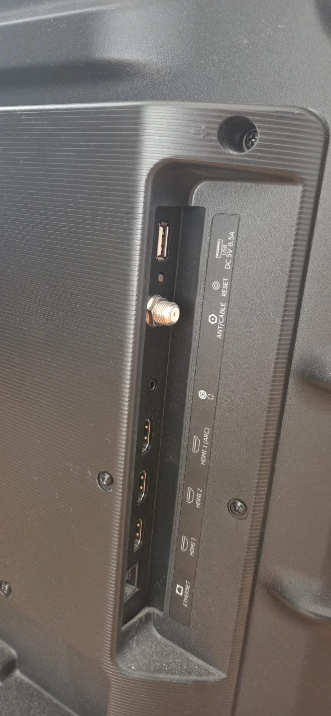 Sharp roku smart tv LC-43LBU711C 43" - photo 5