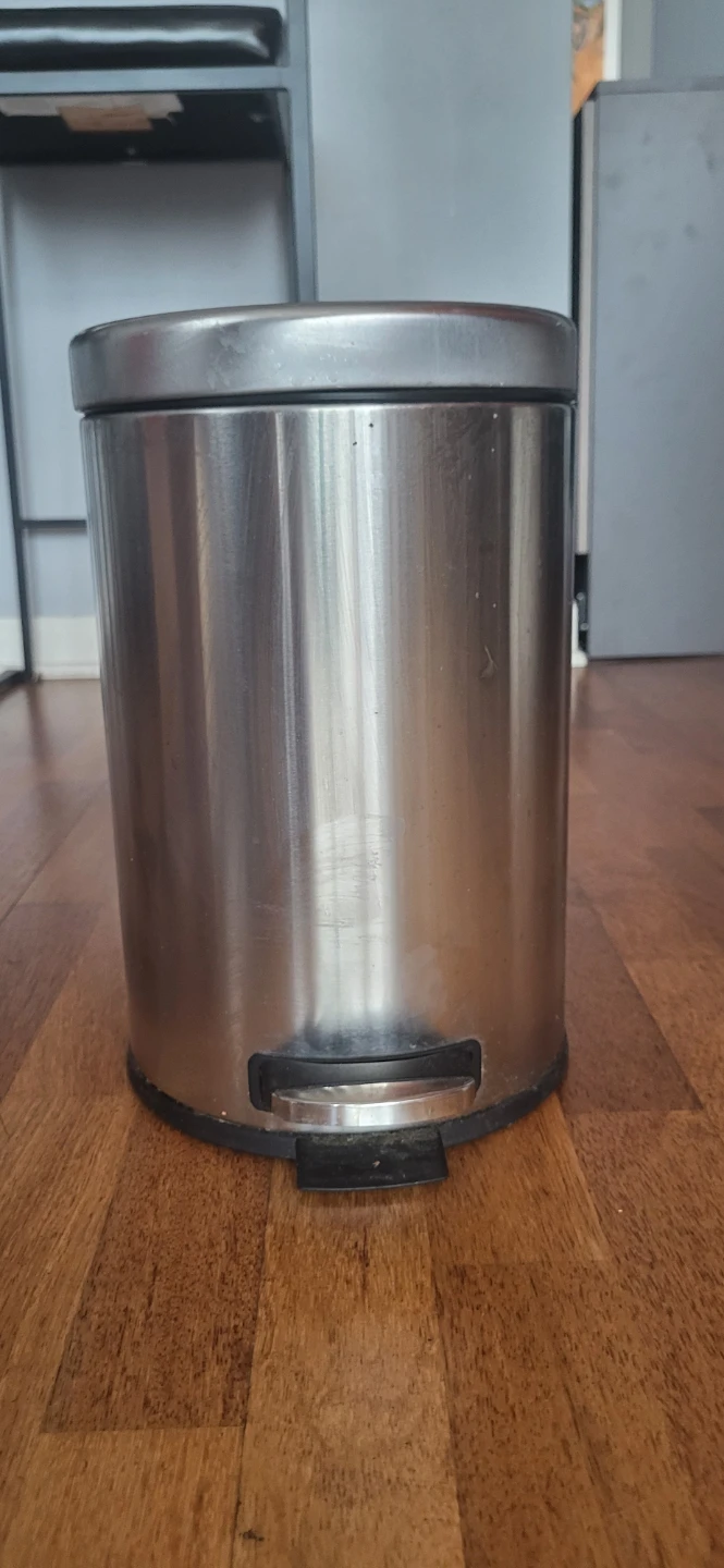 Simplehuman Stainless Steel Foot Pedal Trash Can - photo 2
