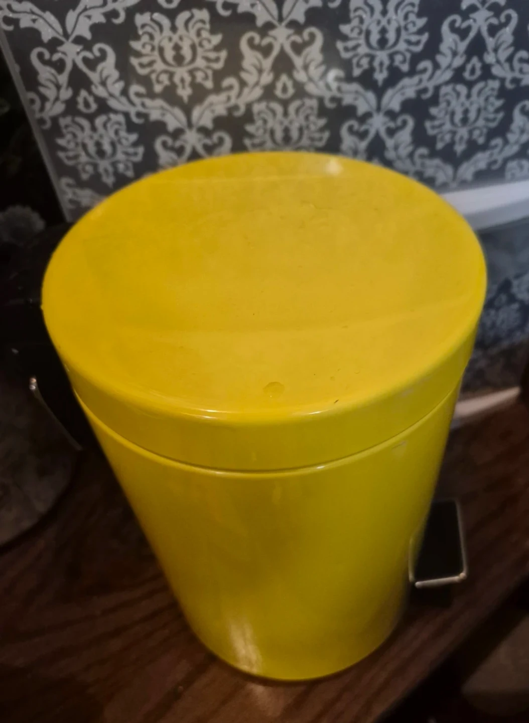 Yellow Step Trash Can - photo 4