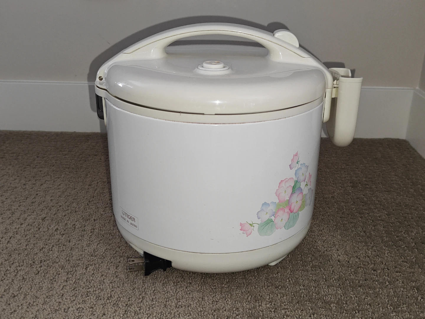 Tiger Rice Cooker (JNP-1000) – 5.5 Cup – Made in Japan – Working - photo 3