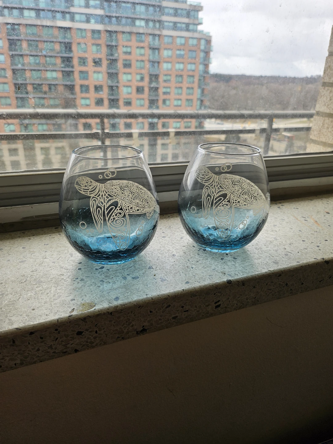 Crystal Stemless Wine Glasses  - Turtle Design (Set of 2)