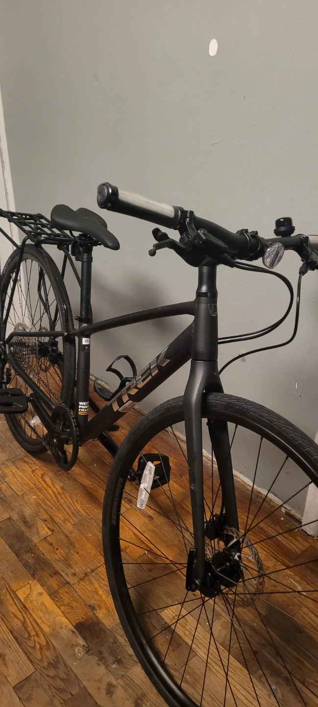 Trek FX 3 DISK Hybrid Bike 2026 - photo 2