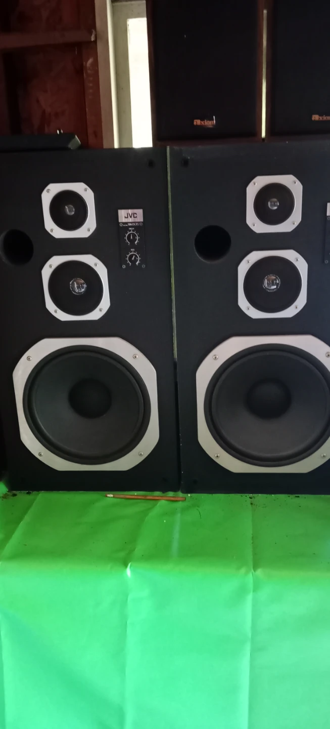 JVC Speakers (Pair)