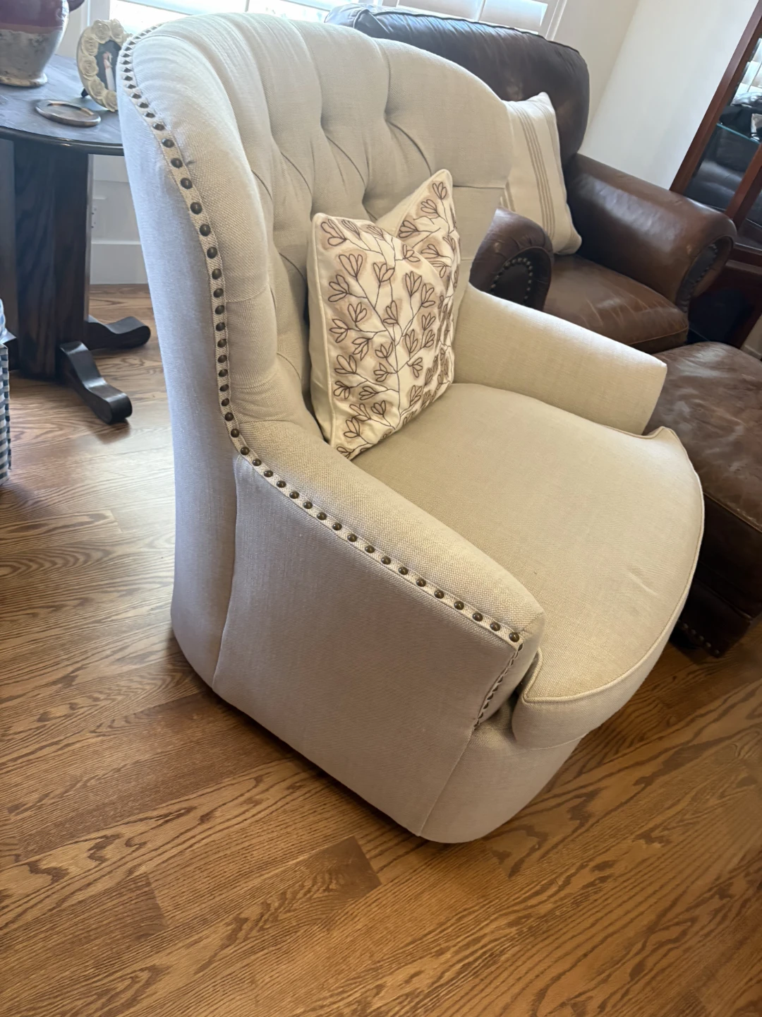 Pottery Barn Tufted Accent Chair - photo 2