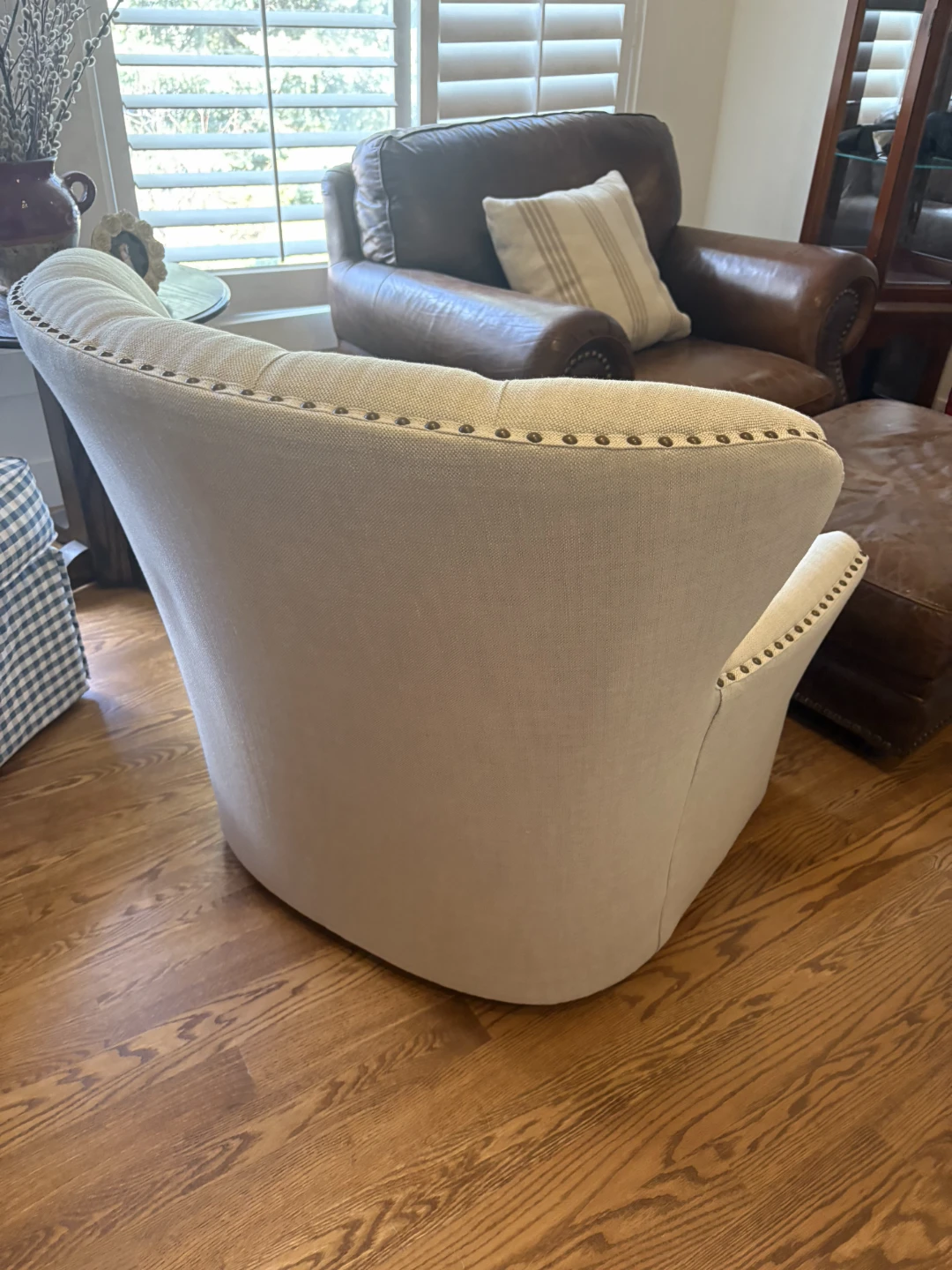 Pottery Barn Tufted Accent Chair - photo 3
