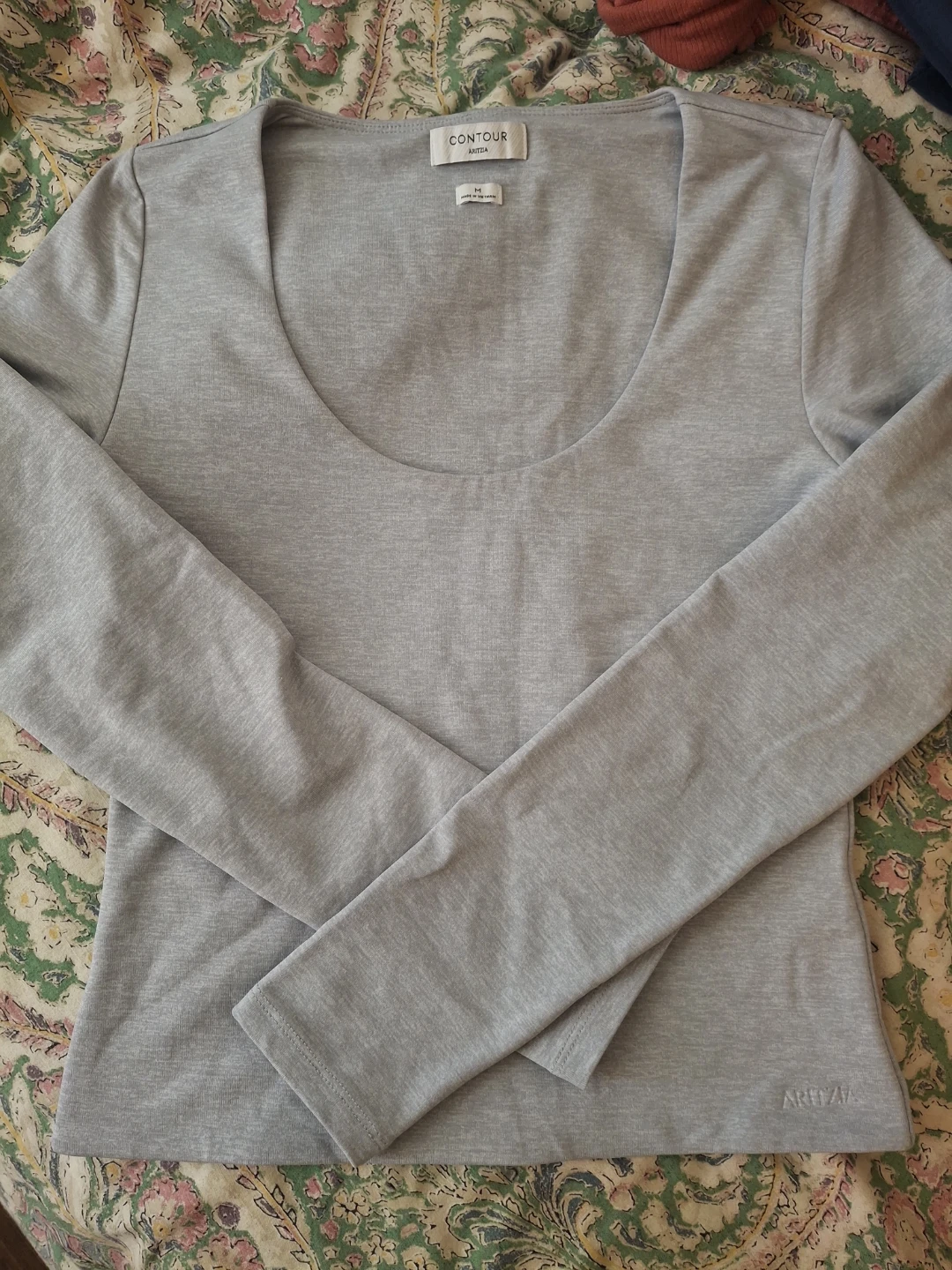 Aritzia contour top