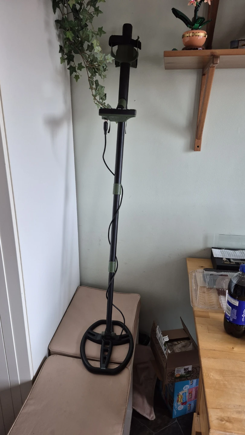 Metal Detector find lost jewelery, gold coins,works good - photo 2