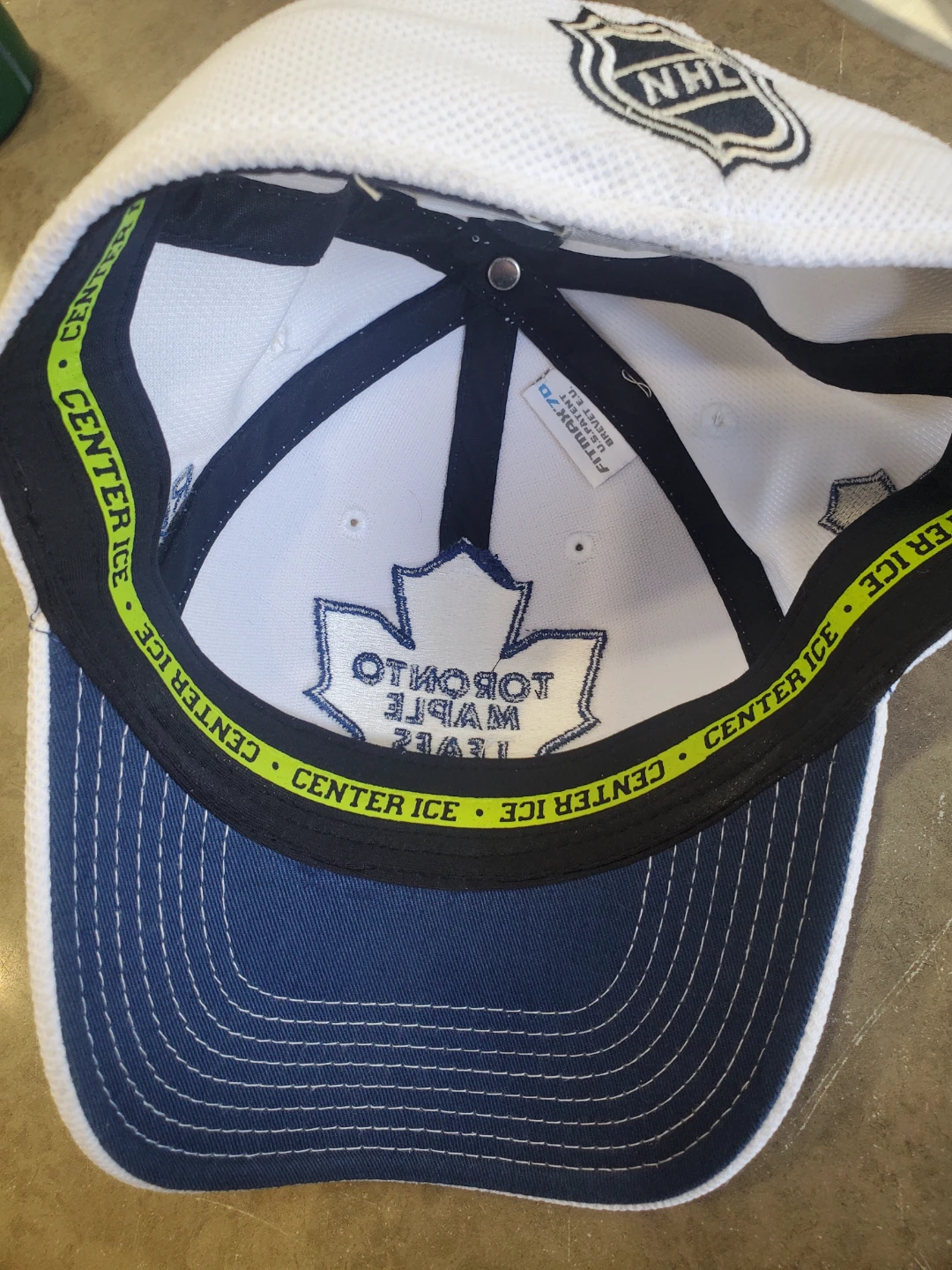 Reebok Toronto Maple Leafs Center Ice Cap S/M - photo 3