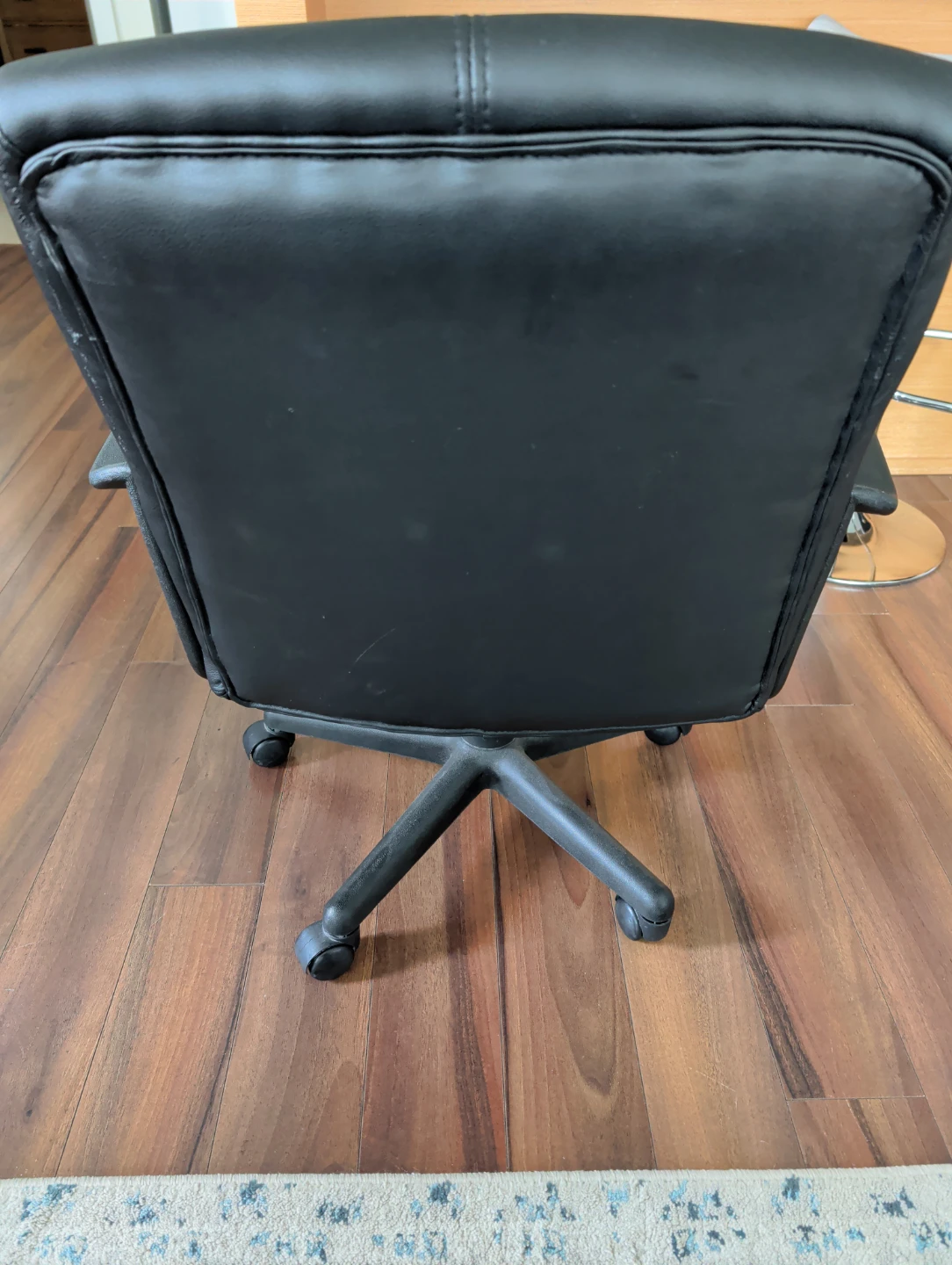 Black Faux Leather Office Chair - photo 3