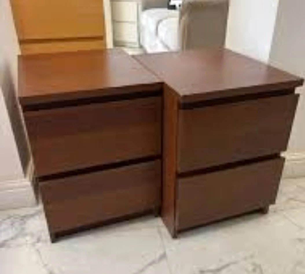 2 malm night stands