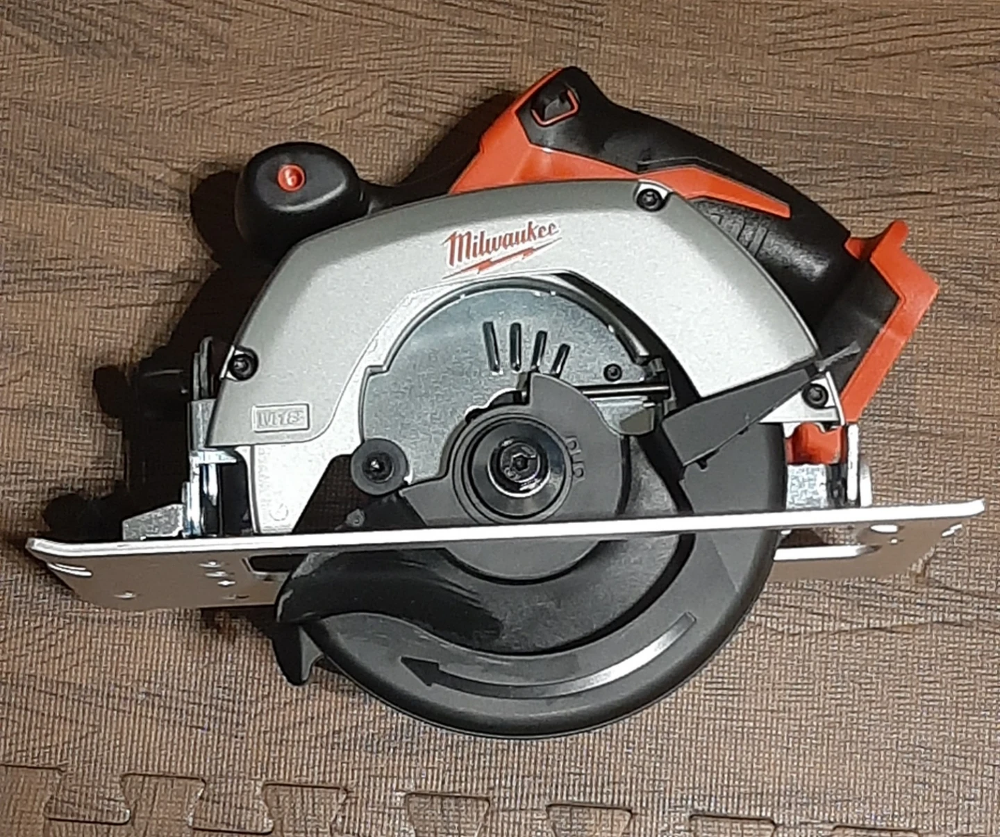 Milwaukee Circular Saw - photo 2