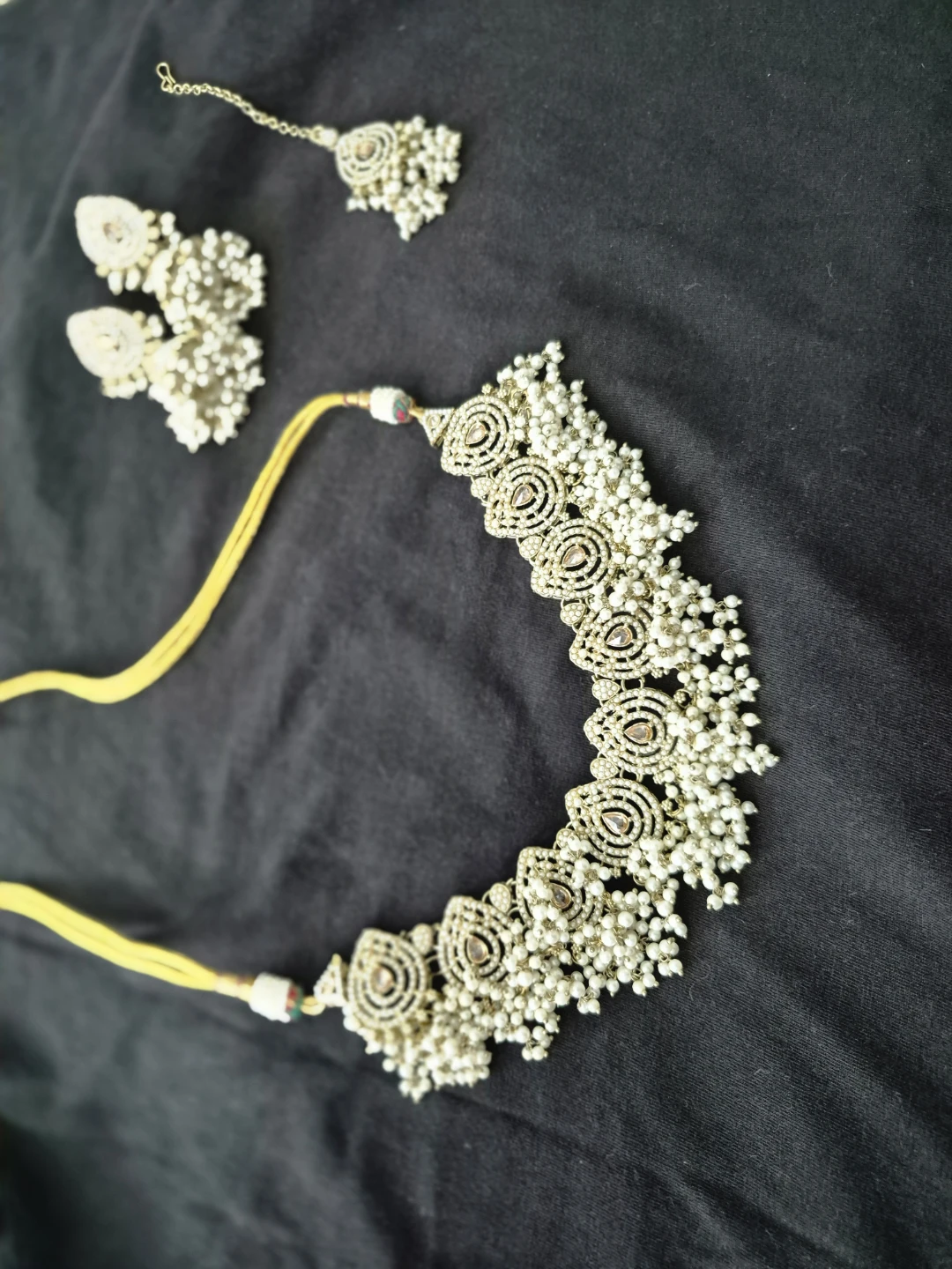 Indian Jewellery Set - Necklace, Earrings & Tikka