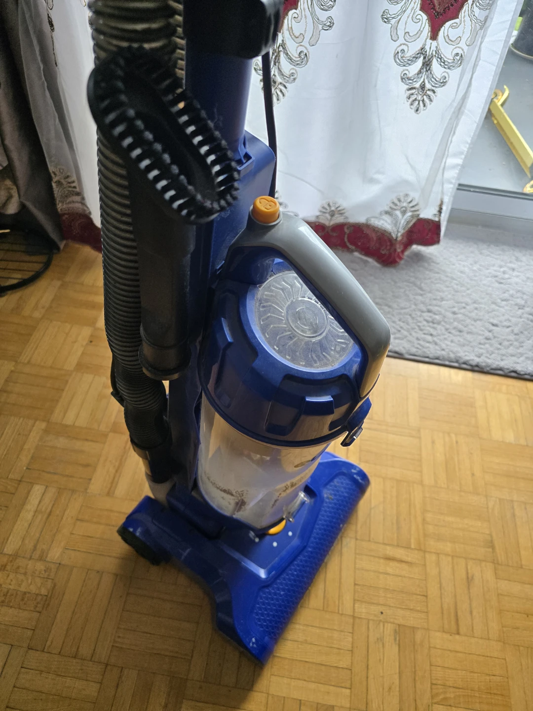 Eureka Vacuum Cleaner