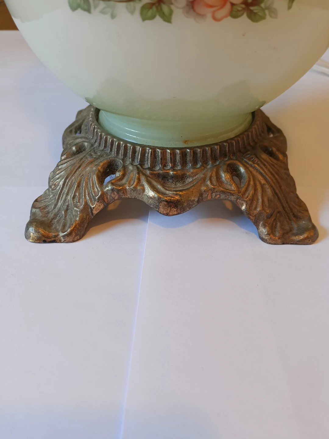 Vintage Floral Accent Lamp - photo 5