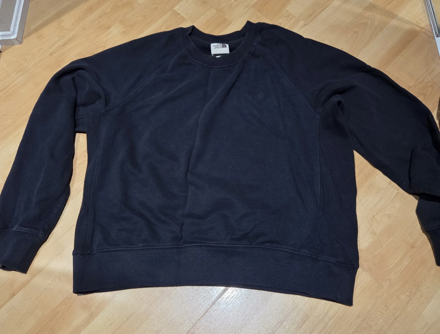 The North Face Women's Crewneck Sweatshirt - Black - Size M