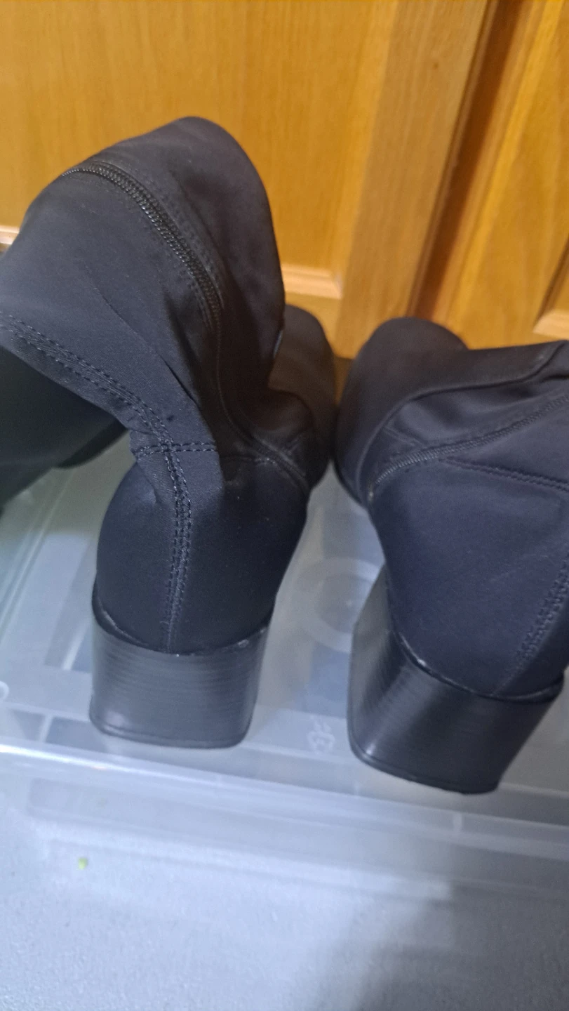 Black Knee-High Boots with Zipper - photo 4