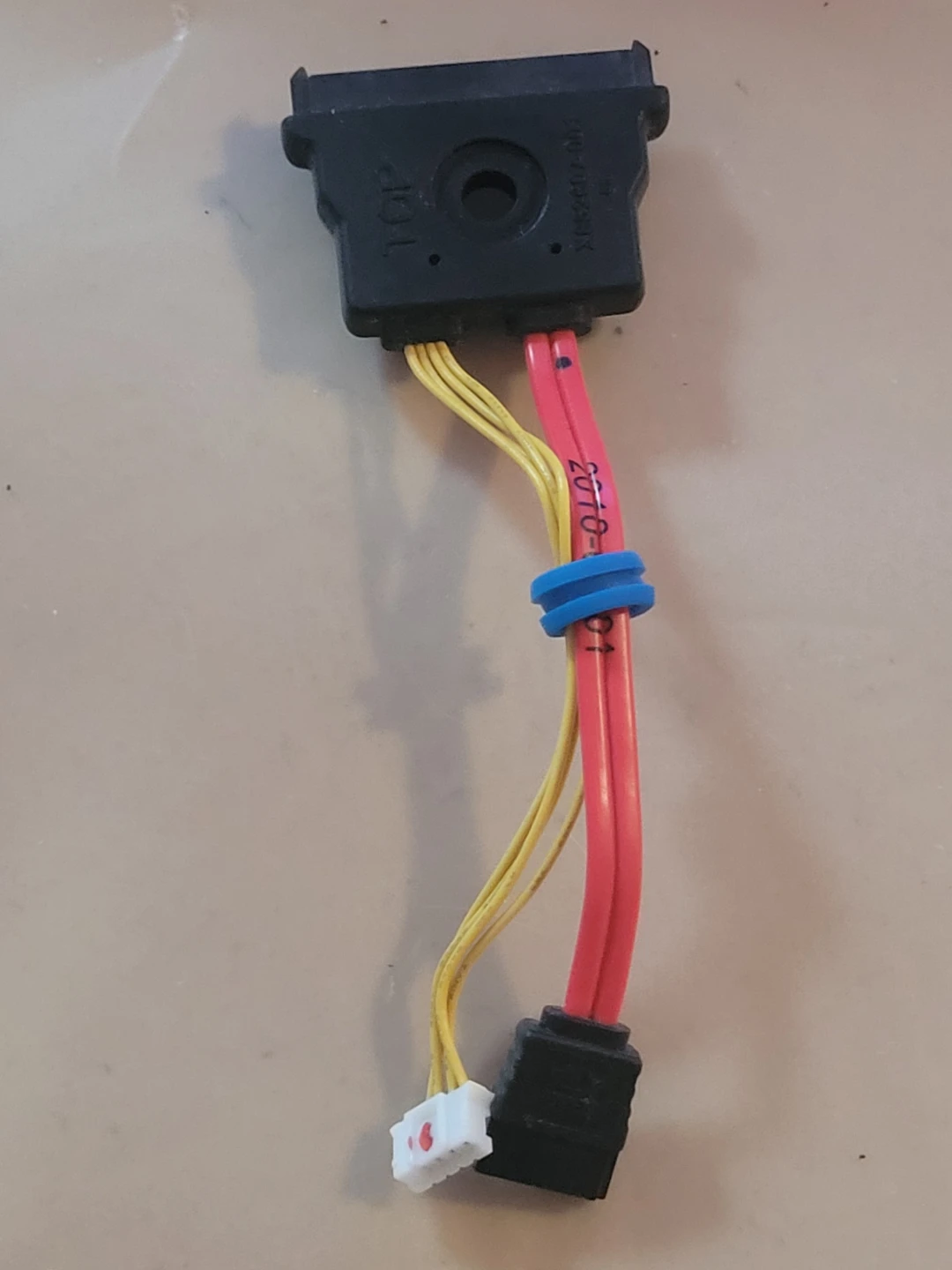 SATA Power Adapter Cable for Hard Drives - photo 2