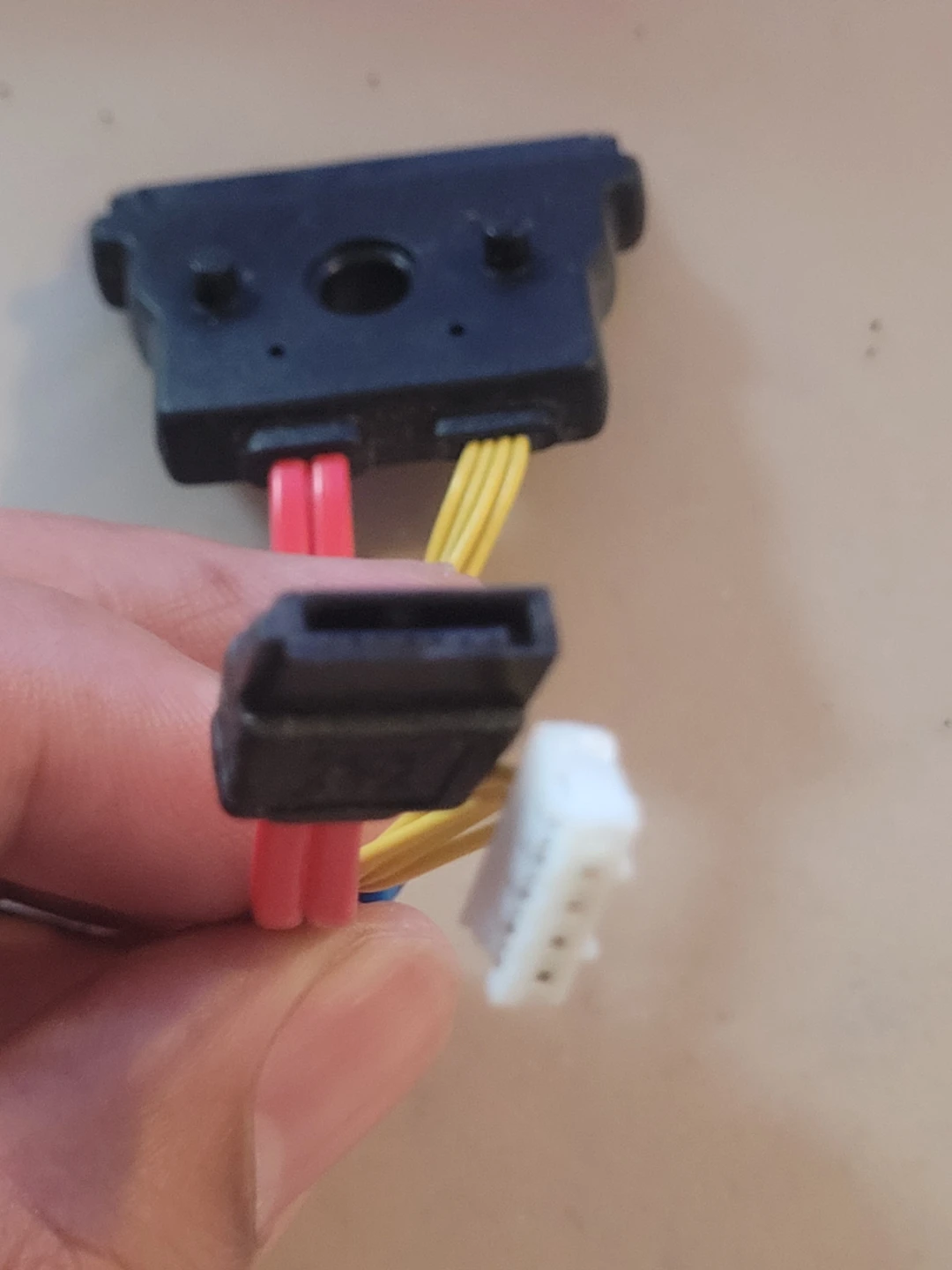 SATA Power Adapter Cable for Hard Drives - photo 4