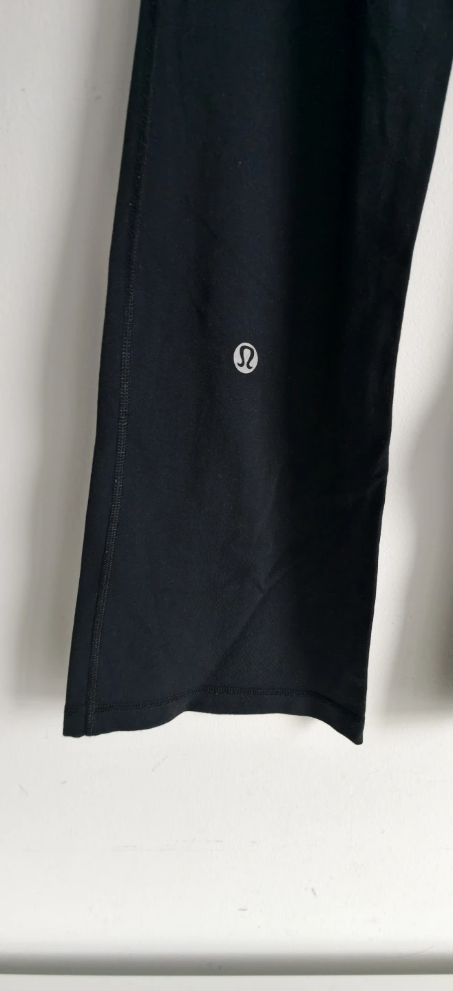 Lululemon Black Flare Yoga Pants - photo 4