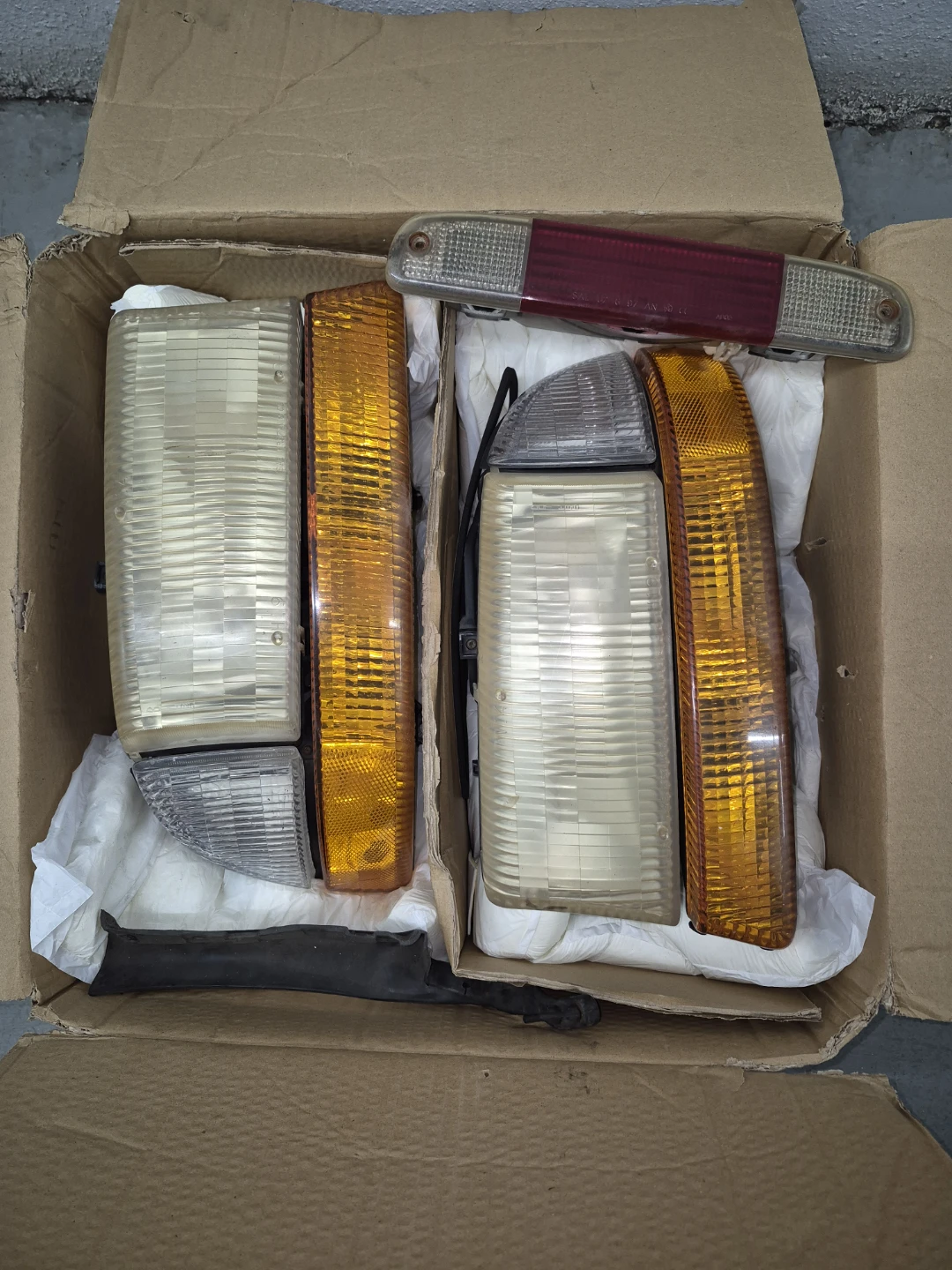 Car Headlight and Taillight Set
