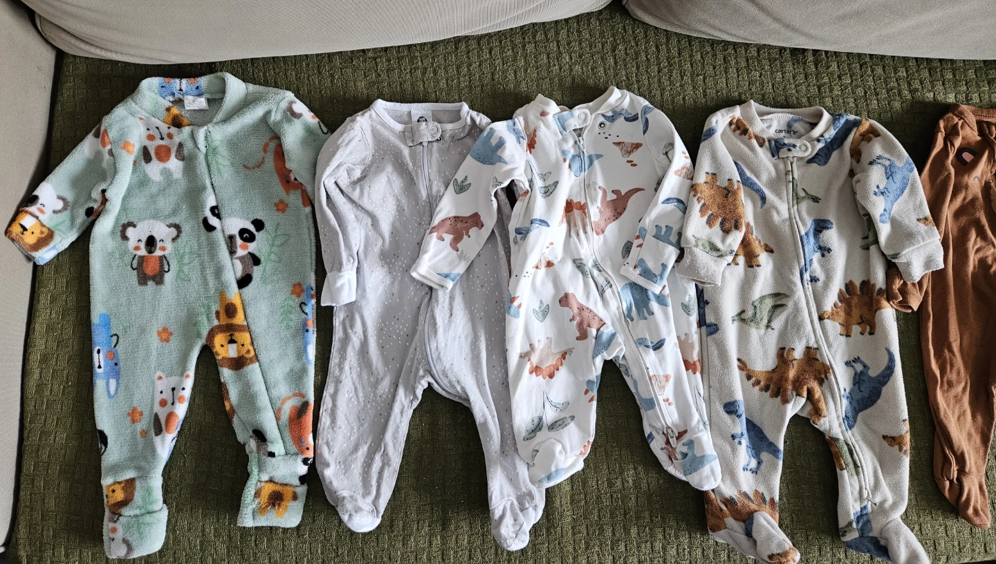 Baby boy clothes 0-3months bundle - photo 2