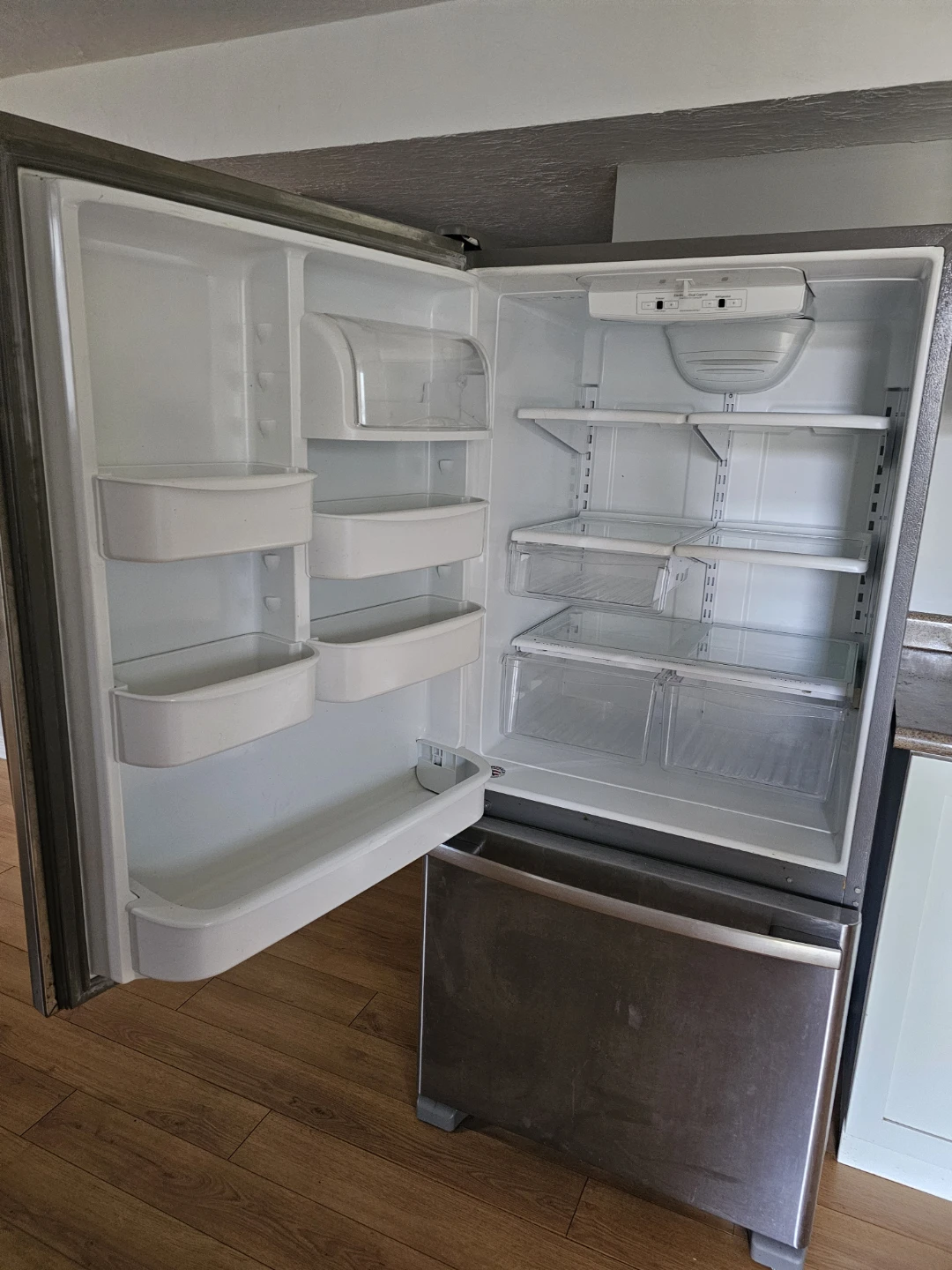 Brand new Amana stainless steel fridge - photo 2