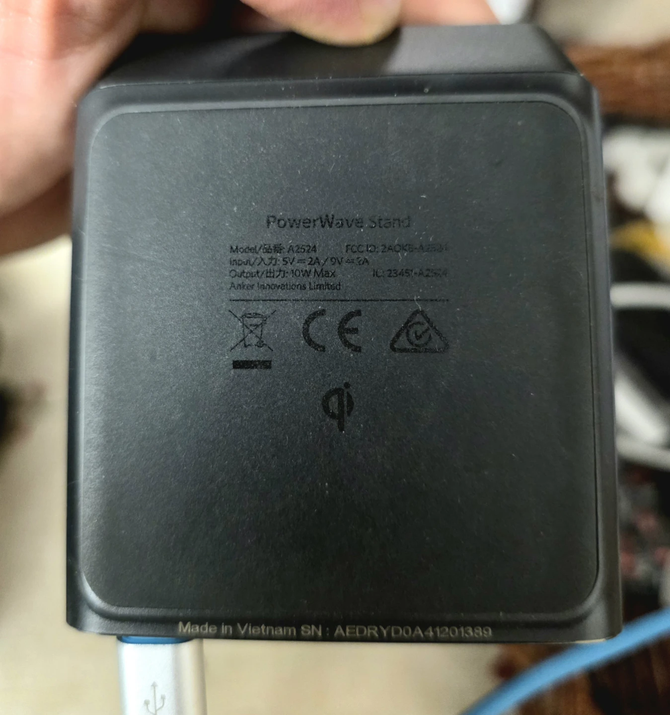 Anker PowerWave Stand A2524 Wireless Charger - photo 3