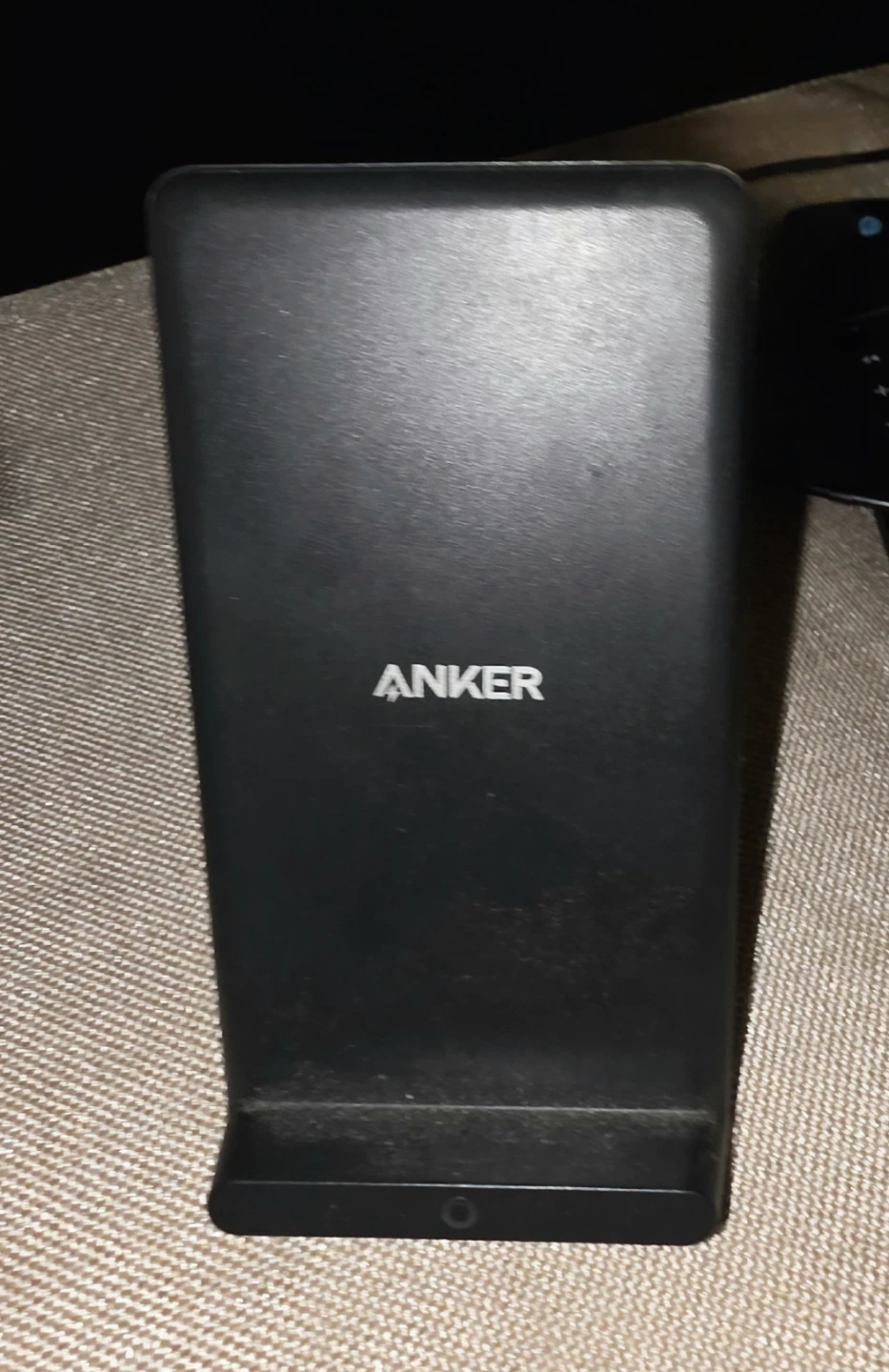 Anker PowerWave Stand A2524 Wireless Charger - photo 4