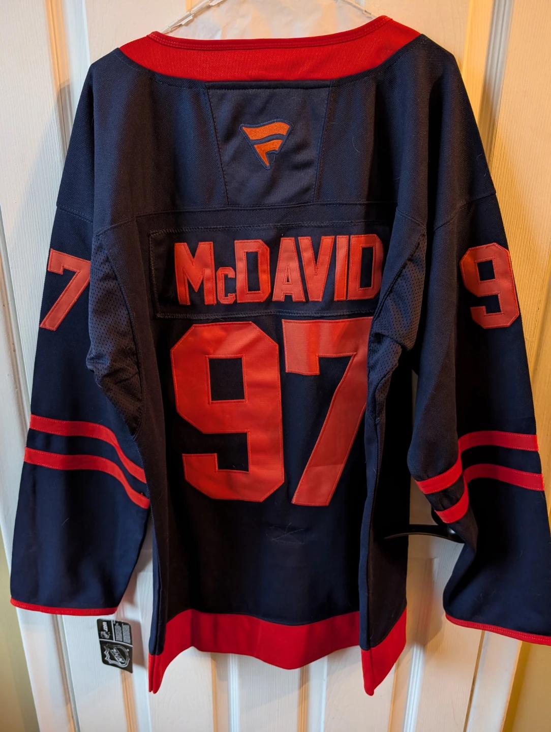 Men's XL Edmonton Oilers Hockey Jersey - photo 2