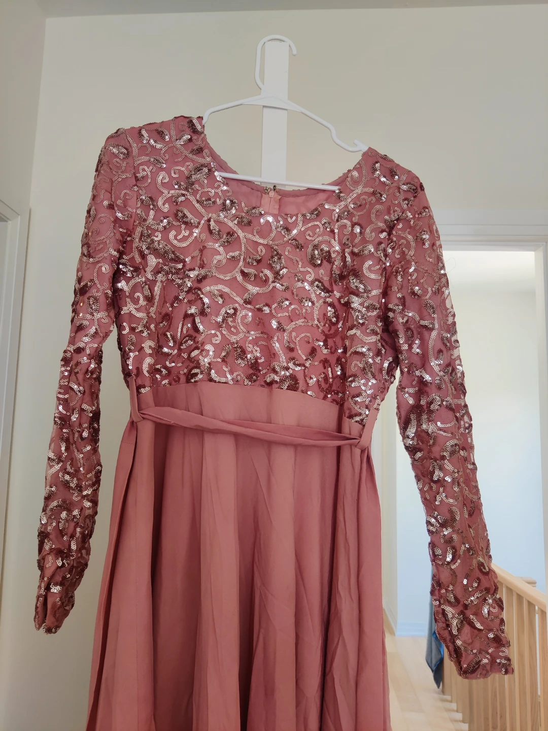 Pink sequined long-sleeved maxi dress with dupatta - photo 2