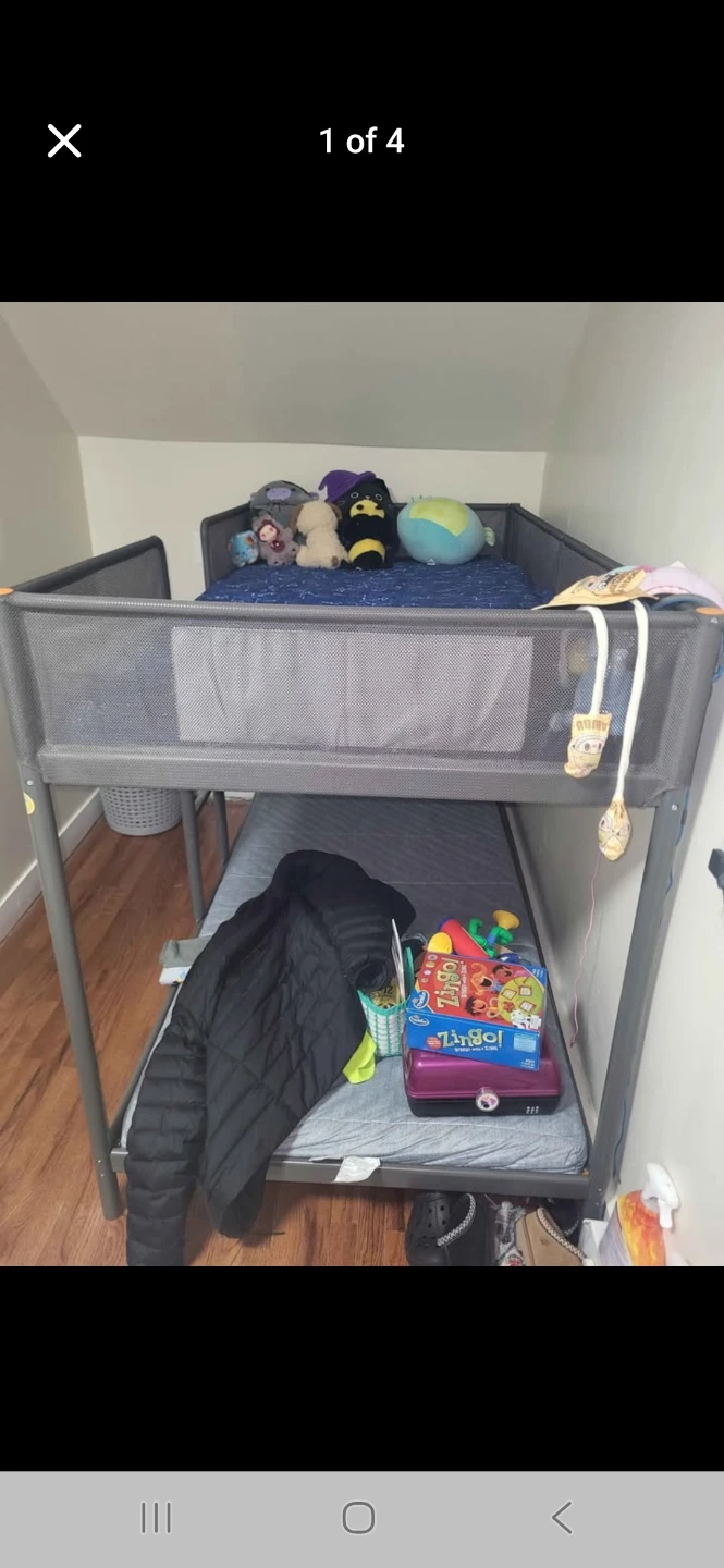 Kids Convertible Crib/Toddler Bed