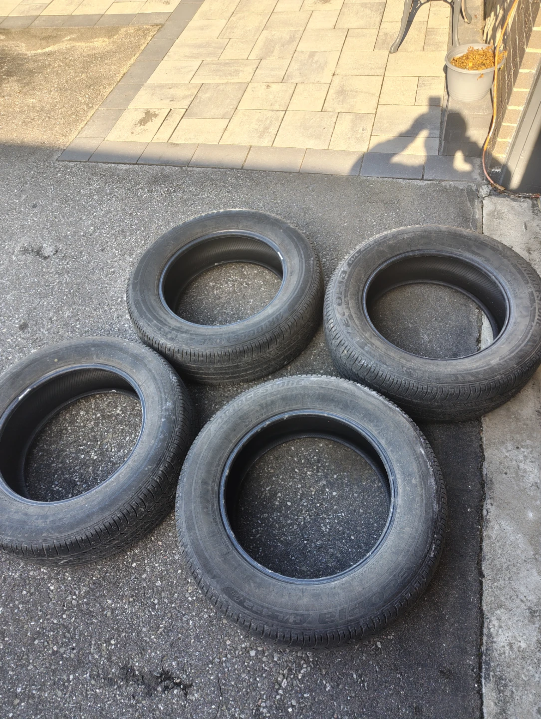 Bridgestone Tires - 235/65R18 106V