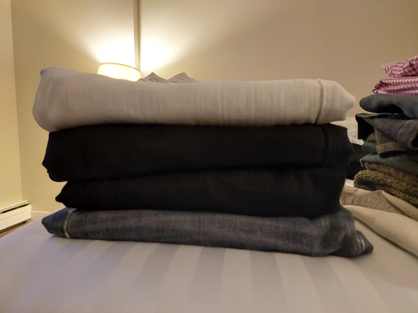 Assorted men's clothes (Shirts, Pants, Shorts and Socks) - photo 4