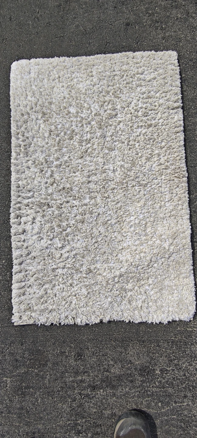 bath mats $5/1 piece or $8/2 pieces - photo 2