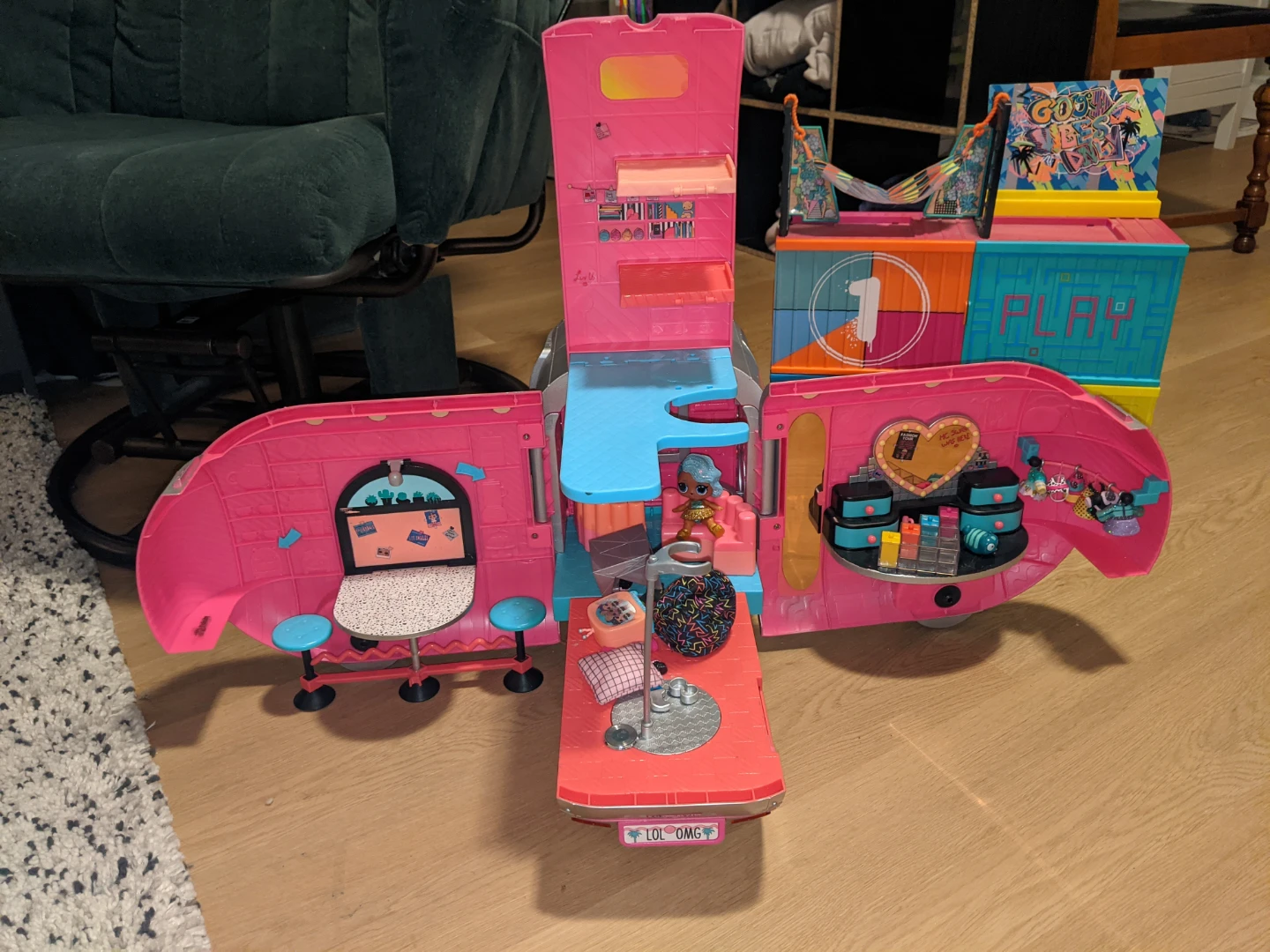 Assorted L.O.L. toys - photo 4