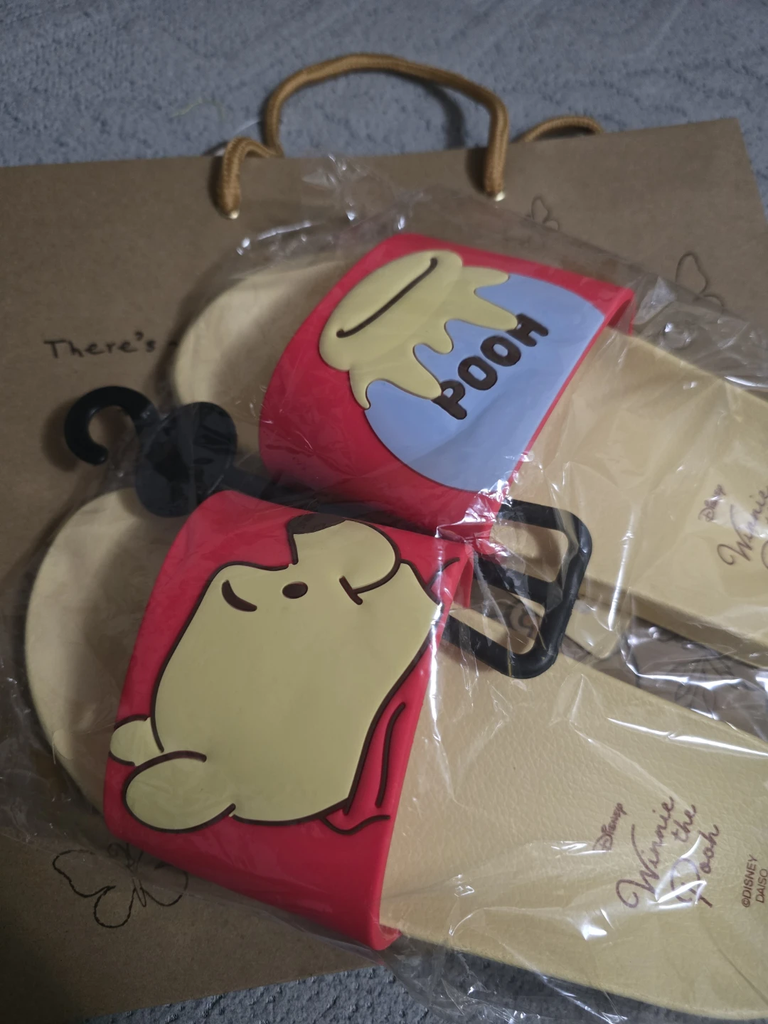 TRAVEL SALE! Japan Winnie the Pooh Slides - US Size 4-6 Youth - photo 3