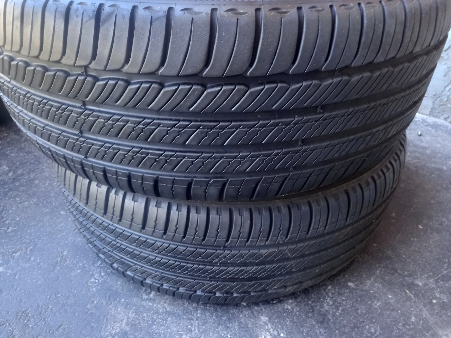 Michelin Tires P235/50R19 99V - photo 2