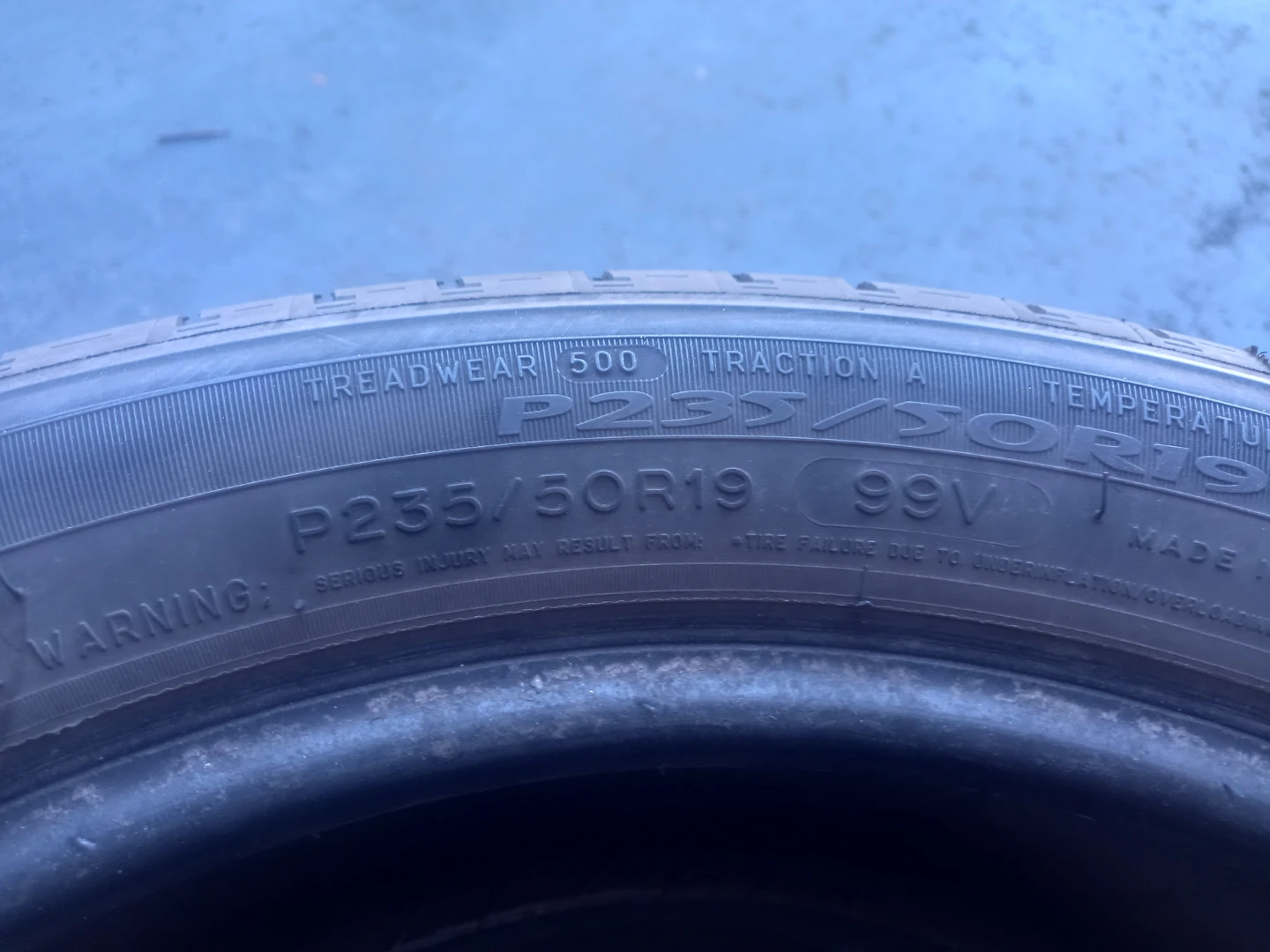 Michelin Tires P235/50R19 99V - photo 3