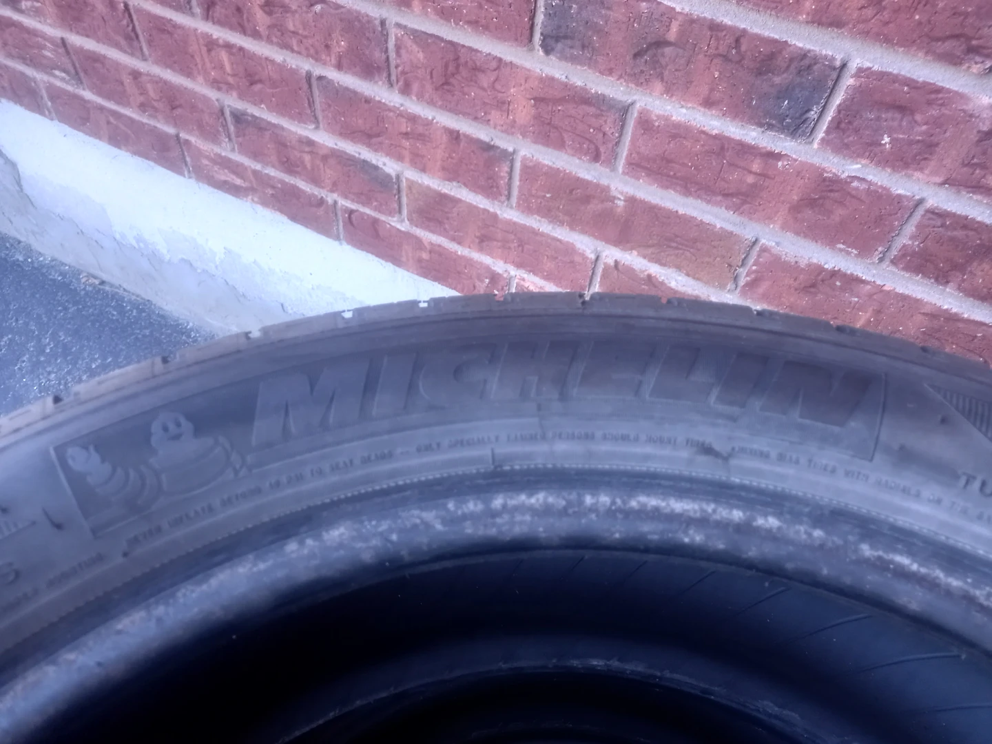 Michelin Tires P235/50R19 99V - photo 4