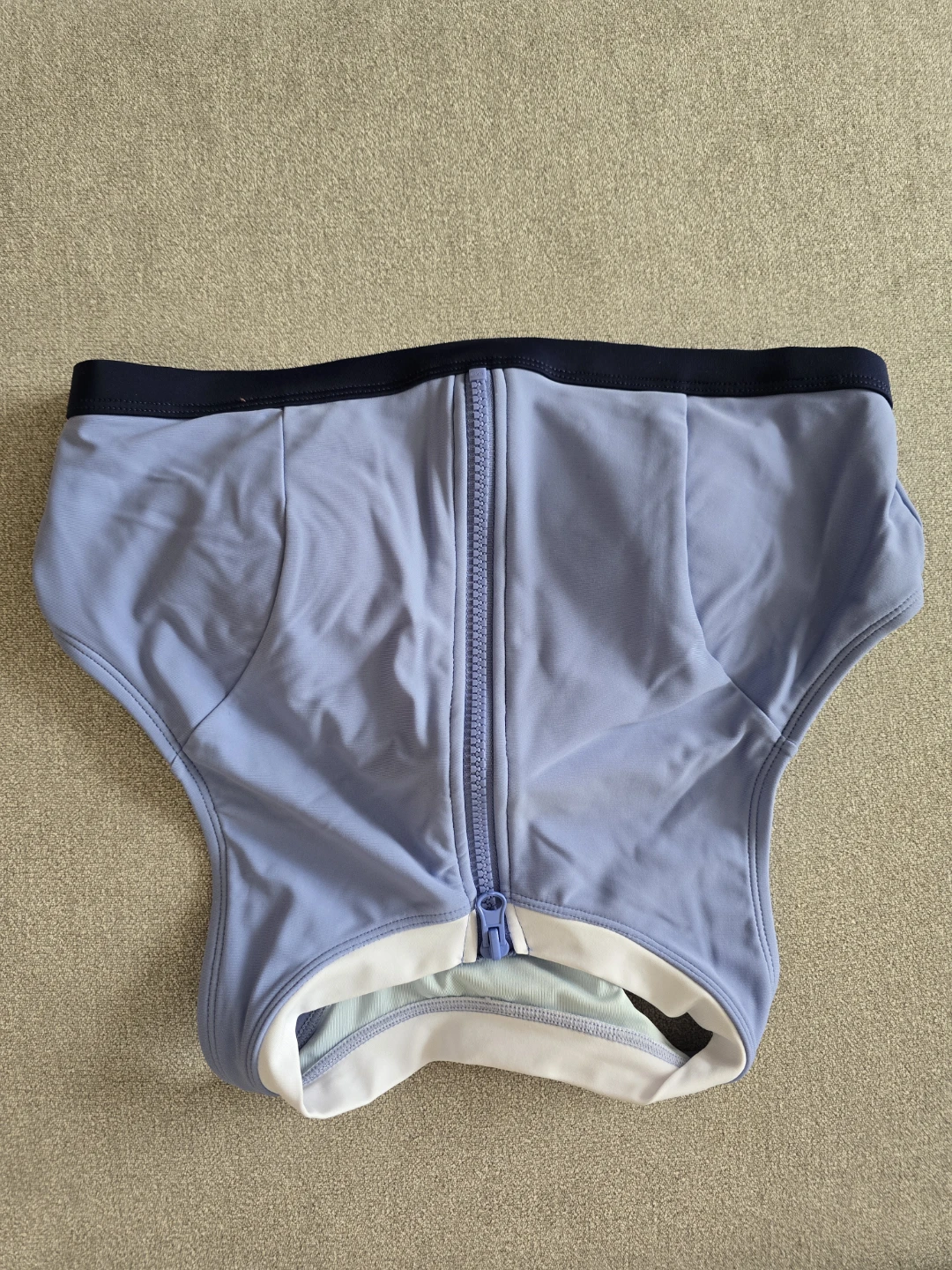 Sports Bra with Zipper Front