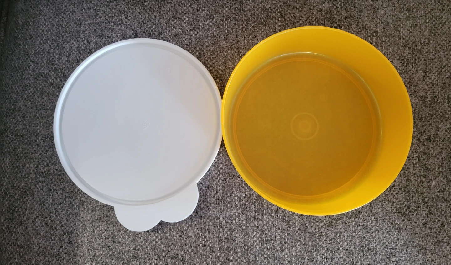Vintage Tupperware (2pcs with lids) - photo 3