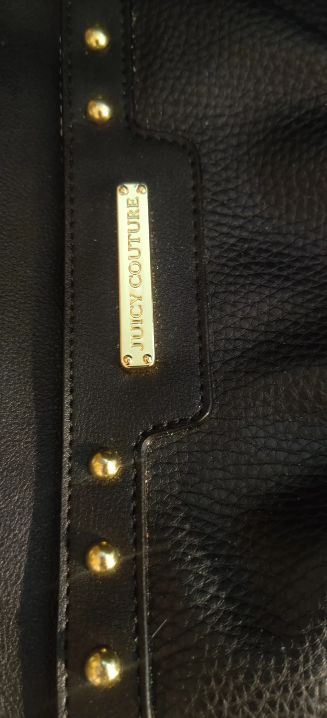 Juicy Couture Black Pebble Leather Wristlet with Heart Keychain - photo 2