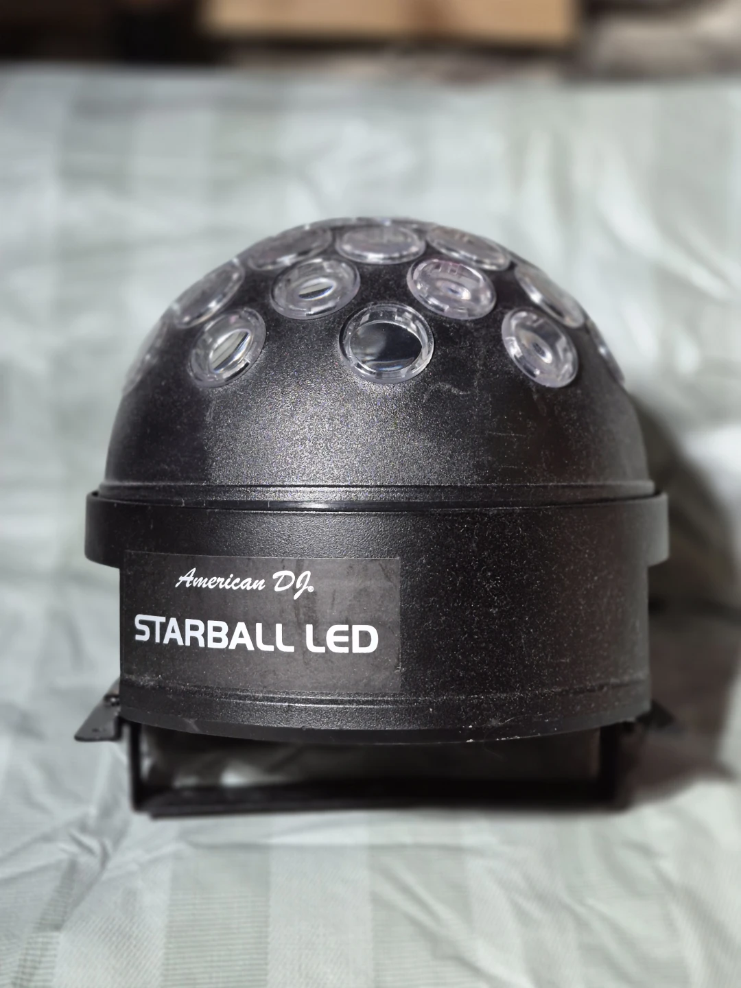 American DJ Starball LED Light - photo 2
