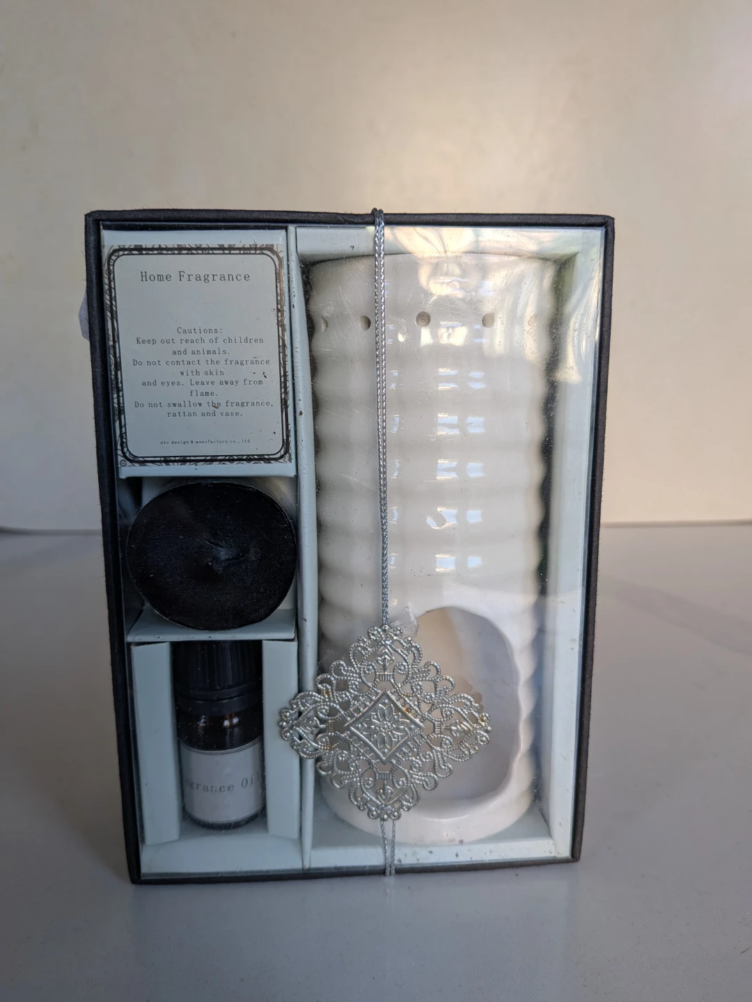 🌱Home Fragrance Oil Burner Set with Tealight and Charm,