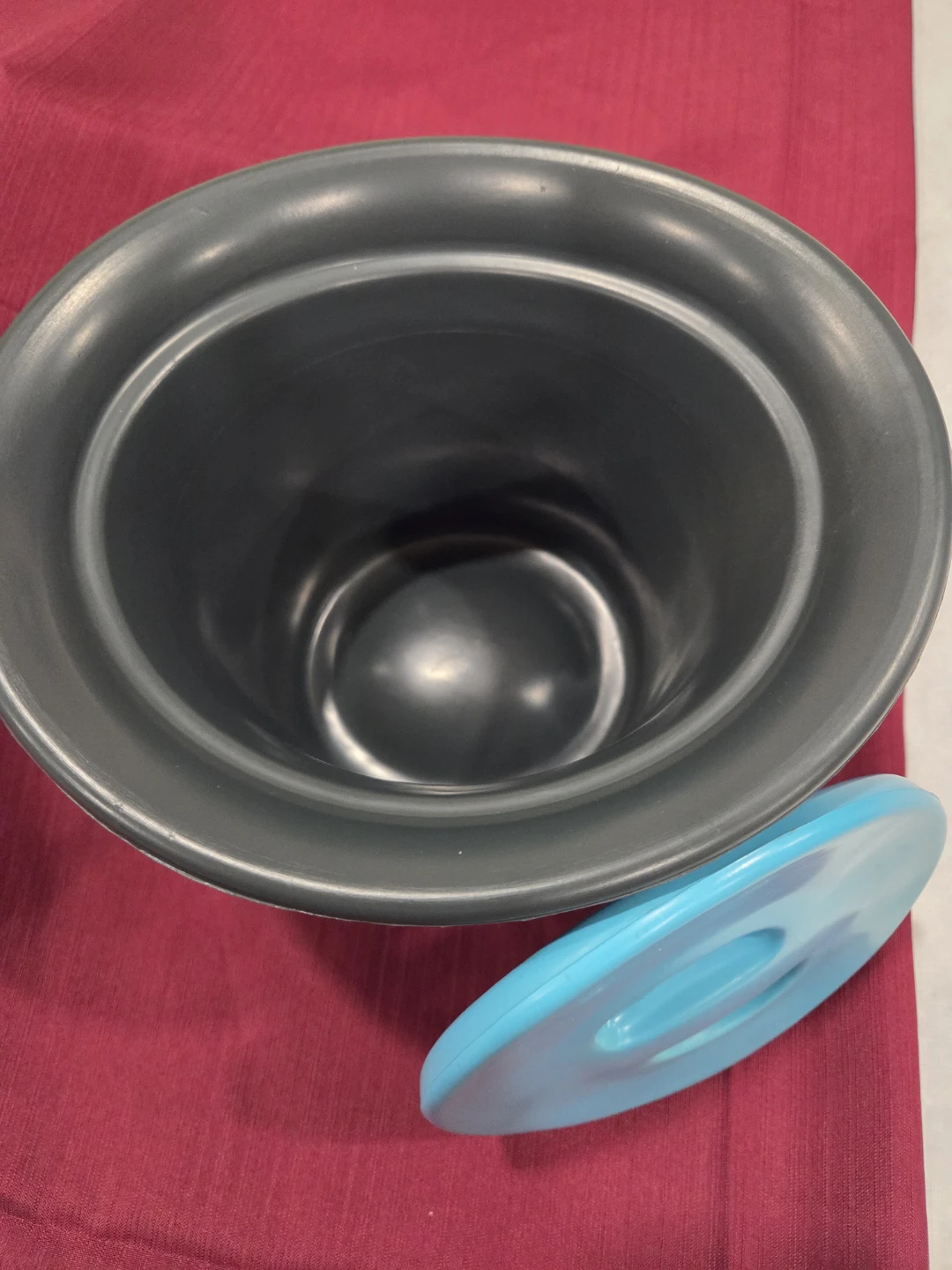 Grey Ice Bucket with Blue Lid - photo 2