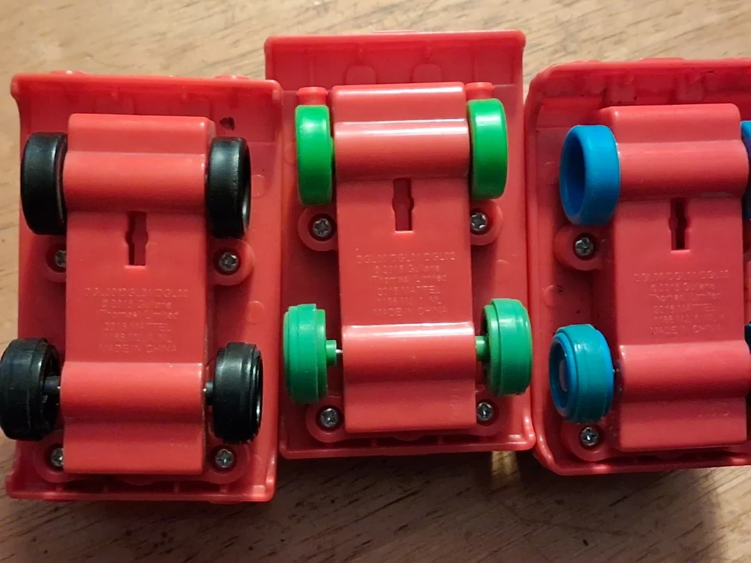 Lot Of 3 Thomas the Tank Engine Pullback Racers - Red/Green/Blue - photo 2