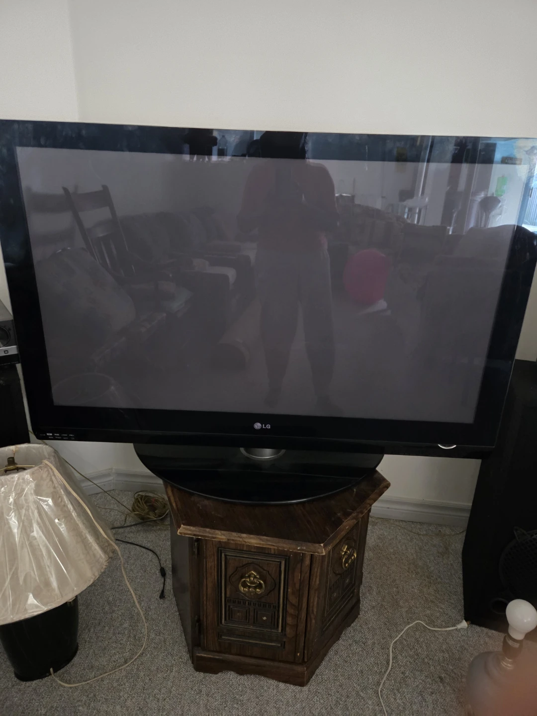 LG Television