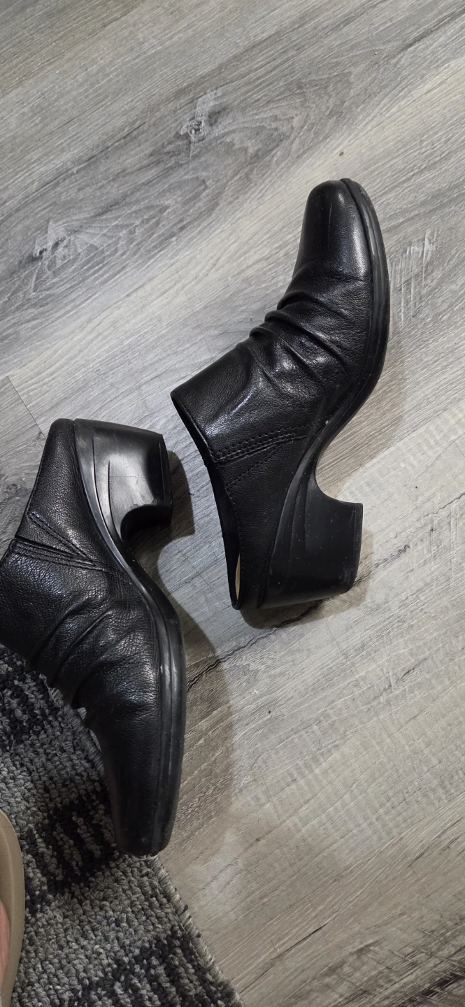 Clarks Black Leather Ruched Mule Heels, Size-6 - photo 2
