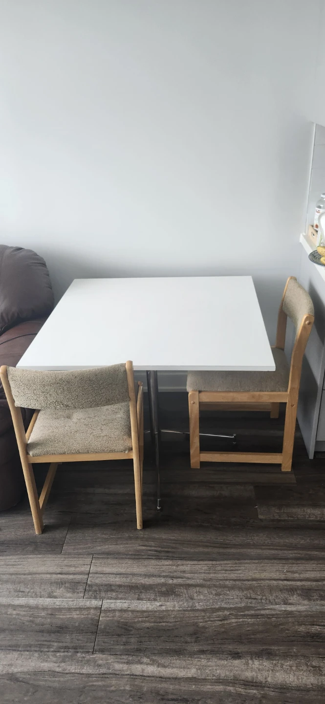 Set of 2 Wooden Dining Chairs with White Table - photo 5